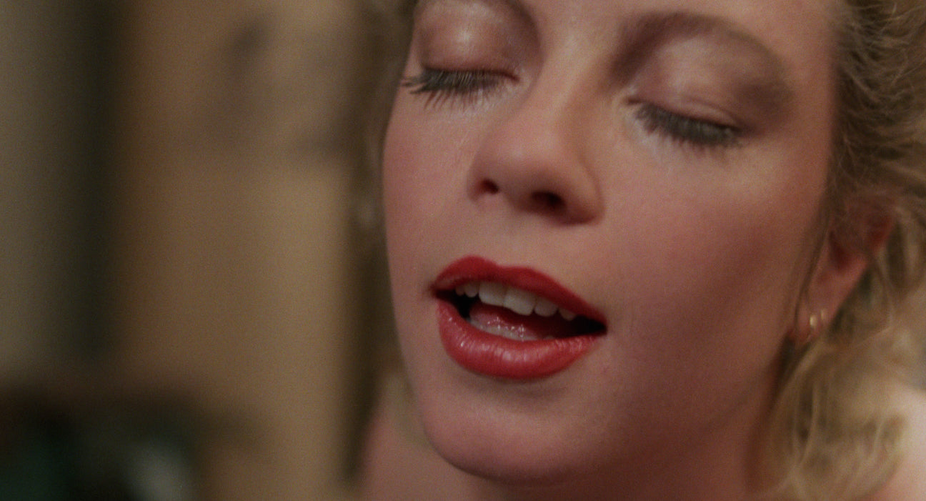 Inside Little Oral Annie / Little Oral Annie Takes Manhattan – Mélusine