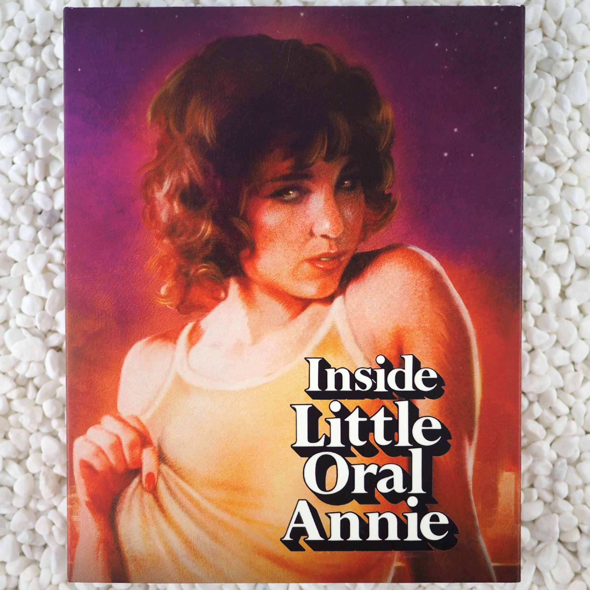 Inside Little Oral Annie / Little Oral Annie Takes Manhattan Mélusine